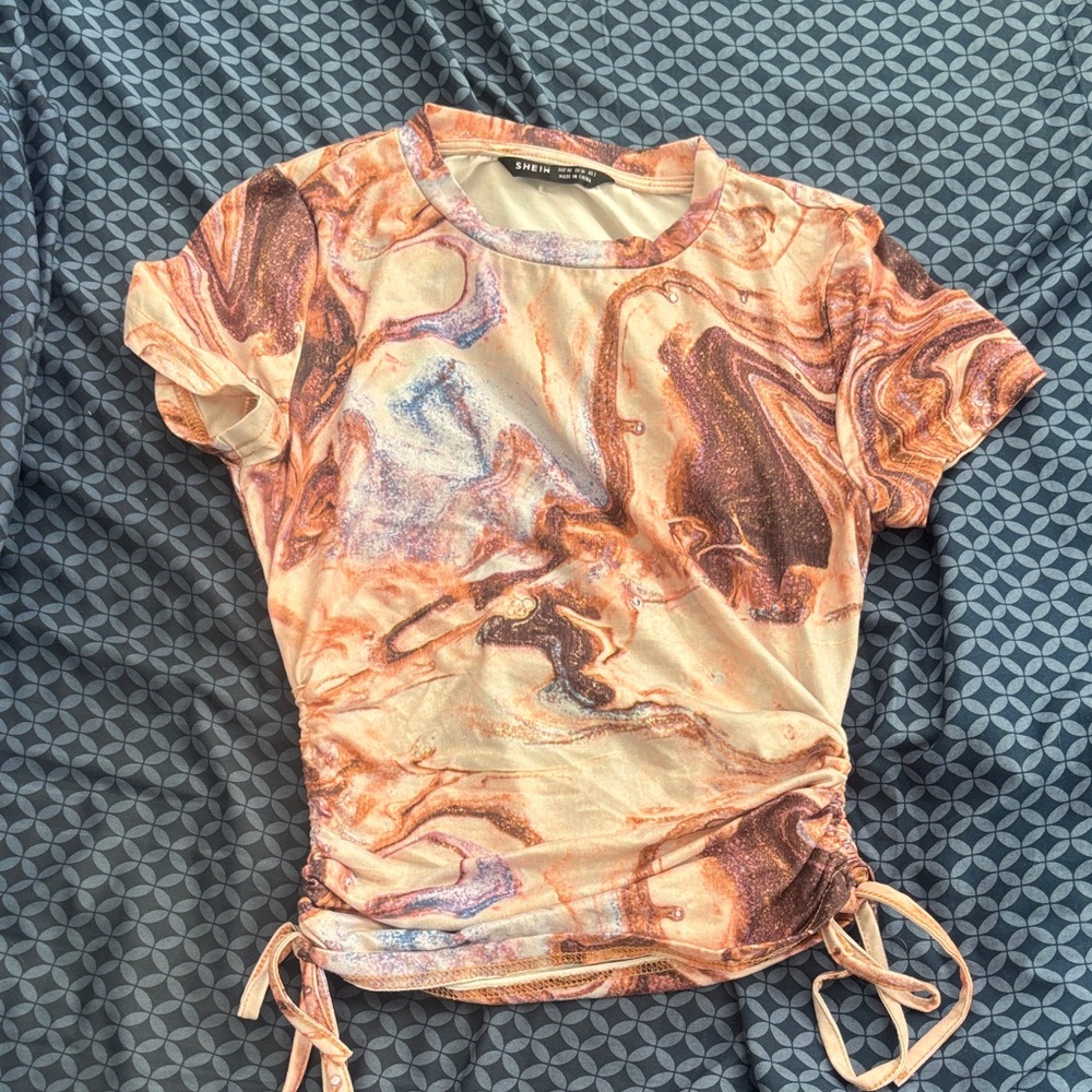 SHEIN Marble Print Ruched Crop Top